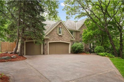 /international/us/13209-longview-drive-burnsville-mn-110100128596/