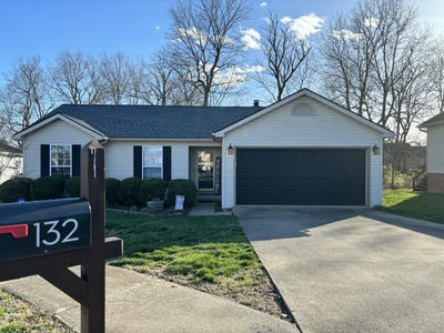 /international/us/132-yorkshire-drive-lawrenceburg-ky-110107911512/