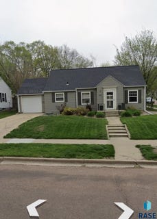 /international/us/1928-s-4th-ave-sioux-falls-sd-110108341104/