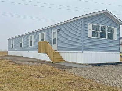 /international/us/14876-washington-road-west-burlington-ia-110107345741/