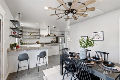 /international/us/1750-american-legion-blvd-mountain-home-id-110106848219/