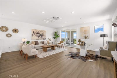 /international/us/608-chinon-irvine-ca-110108139278/
