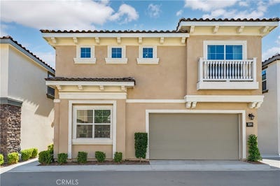 /international/us/13846-farmhouse-chino-ca-110109824612/