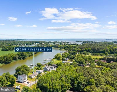 /international/us/205-riverside-dr-chester-md-110109055994/