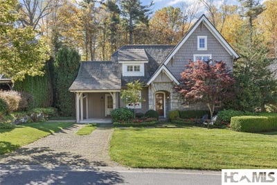/international/us/22-old-edwards-circle-lot-22-highlands-nc-110120636552/