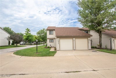 /international/us/5558-hilltop-oval-unit-94-parma-oh-110100799723/