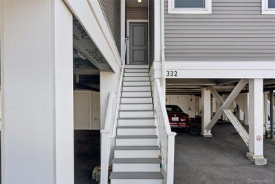 /international/us/332-marina-pointe-drive-east-rockaway-ny-110107693645/