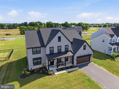 /international/us/529-breezewood-lane-annville-pa-110108846109/