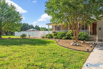 /international/us/685-county-road-267-bryant-al-110100032328/