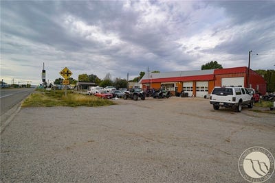 /international/us/108-highway-fromberg-mt-110104457241/