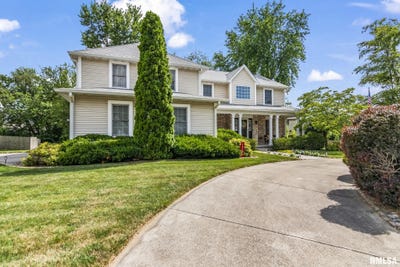 /international/us/816-e-spruce-street-chatham-il-110100980532/?lang=it