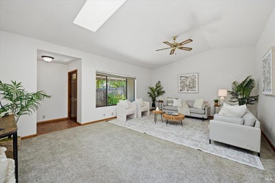 /international/us/929-helen-avenue-ukiah-ca-110107154109/
