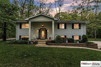 /international/us/10191-judd-road-augusta-twp-mi-110108100027/