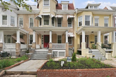 /international/us/1349-oak-street-nw-washington-dc-110108397645/