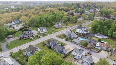 /international/us/35-fairview-avenue-west-warwick-ri-110107850361/