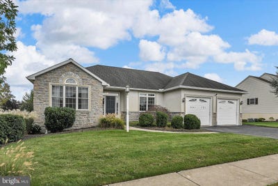 /international/us/76-farmington-lane-elizabethtown-pa-110120684908/