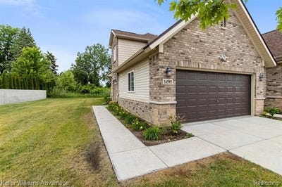 /international/us/16595-savor-lane-clinton-twp-mi-110108741871/