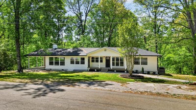 /international/us/501-1st-street-lafayette-ga-110107352484/