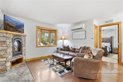 /international/us/218-elk-hill-drive-banner-elk-nc-110107984999/