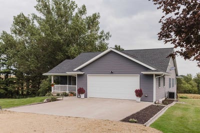 /international/us/6214-highway-61-35-potosi-wi-110110353942/