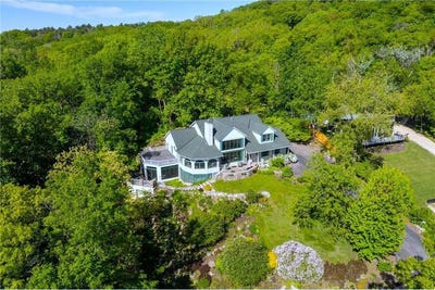 /international/us/28589-lake-avenue-way-frontenac-mn-110098528226/