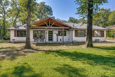 /international/us/5704-pecan-circle-alvarado-tx-110120148358/
