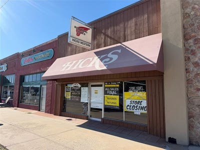 /international/us/410-w-choctaw-avenue-chickasha-ok-110107998494/