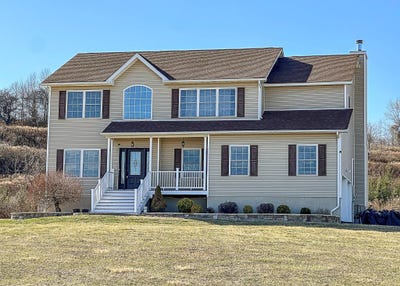 /international/us/6-wellington-place-highland-ny-110098082740/