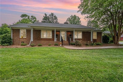 /international/us/6430-lake-brandt-road-summerfield-nc-110100216694/