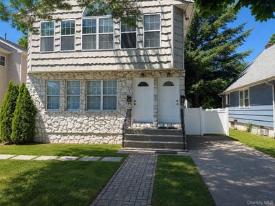 /international/us/57-dunwood-road-port-washington-ny-110107691954/