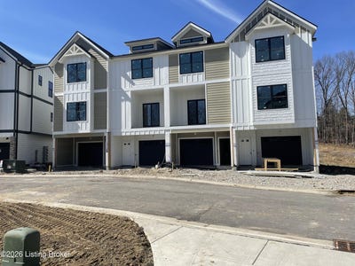 /international/us/7304-park-vue-dr-crestwood-ky-110108974792/