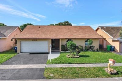 /international/us/10308-welleby-isles-lane-sunrise-fl-110107406613/