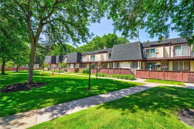 /international/us/6462-state-road-parma-oh-110108575067/