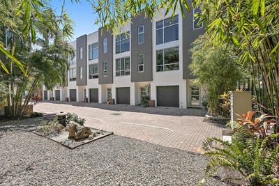 /international/us/325-5th-avenue-s-st-petersburg-fl-110100207487/