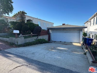 /international/us/661-19th-st-manhattan-beach-ca-110106231831/