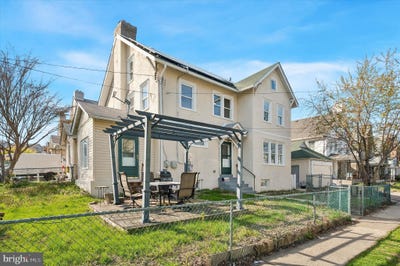 /international/us/7403-miller-avenue-upper-darby-pa-110107384744/