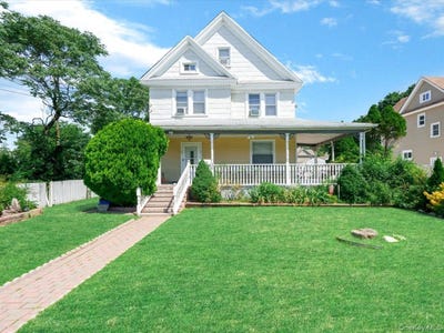 /international/us/36-russell-place-freeport-ny-110109507084/