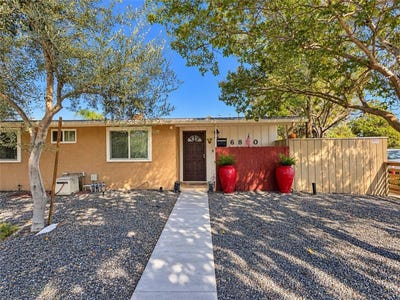 /international/us/6830-sylvia-avenue-reseda-ca-110120066665/