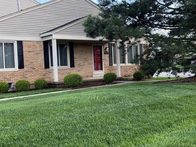 /international/us/44666-connecticut-court-clinton-township-mi-110106229546/