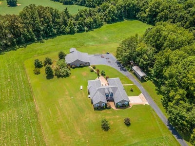 /international/us/1215-beaver-creek-rd-braden-tn-110106959968/