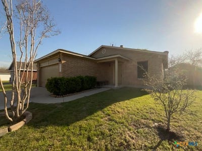 /international/us/169-spring-branch-loop-kyle-tx-110107475062/