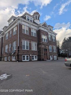 /international/us/300-wilkes-barre-street-white-haven-pa-110108197893/