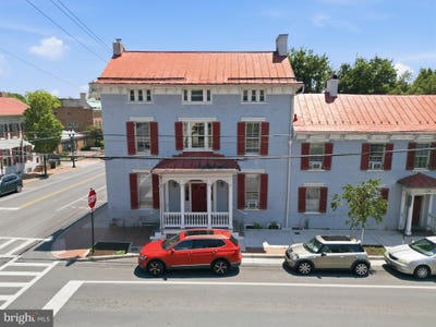 /international/us/142-n-washington-street-winchester-va-110108139667/