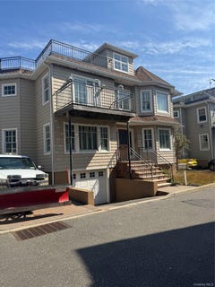 /international/us/3-pennsylvania-court-long-beach-ny-110107803068/