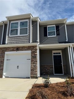 /international/us/1475-amberview-lane-kernersville-nc-110106309658/