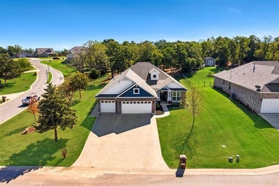 /international/us/8710-overlook-drive-guthrie-ok-110120488172/
