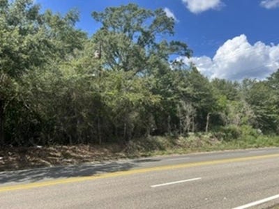 /international/us/926-nacogdoches-street-center-tx-110119912604/
