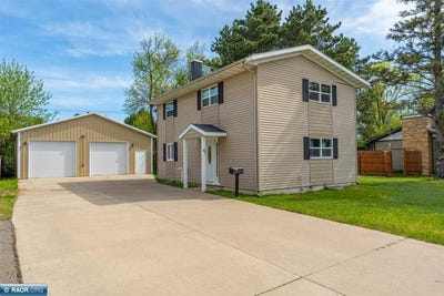 /international/us/41-astor-rd-babbitt-mn-110108413151/
