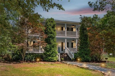 /international/us/40498-pine-grove-road-bay-minette-al-110107854806/