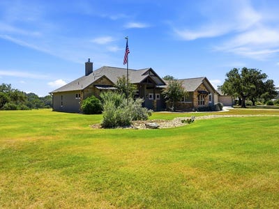 /international/us/228-lucky-ridge-bandera-tx-110119616247/